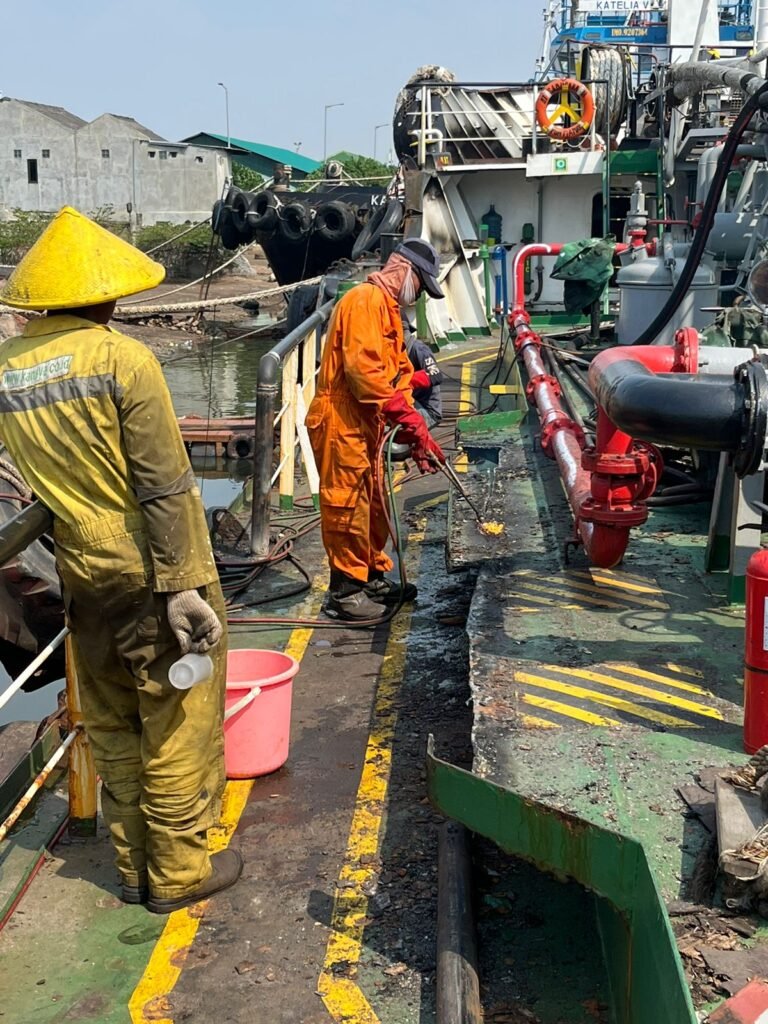 Maintenance Kapal - Solo Trans Logistik